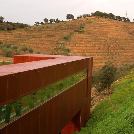 Rural Hotel Longroiva