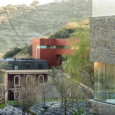 Rural Ξενοδοχείο 4*